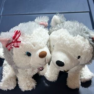 Hallmark Jingle and Belle Christmas plush Husky Pair with Red Bow
